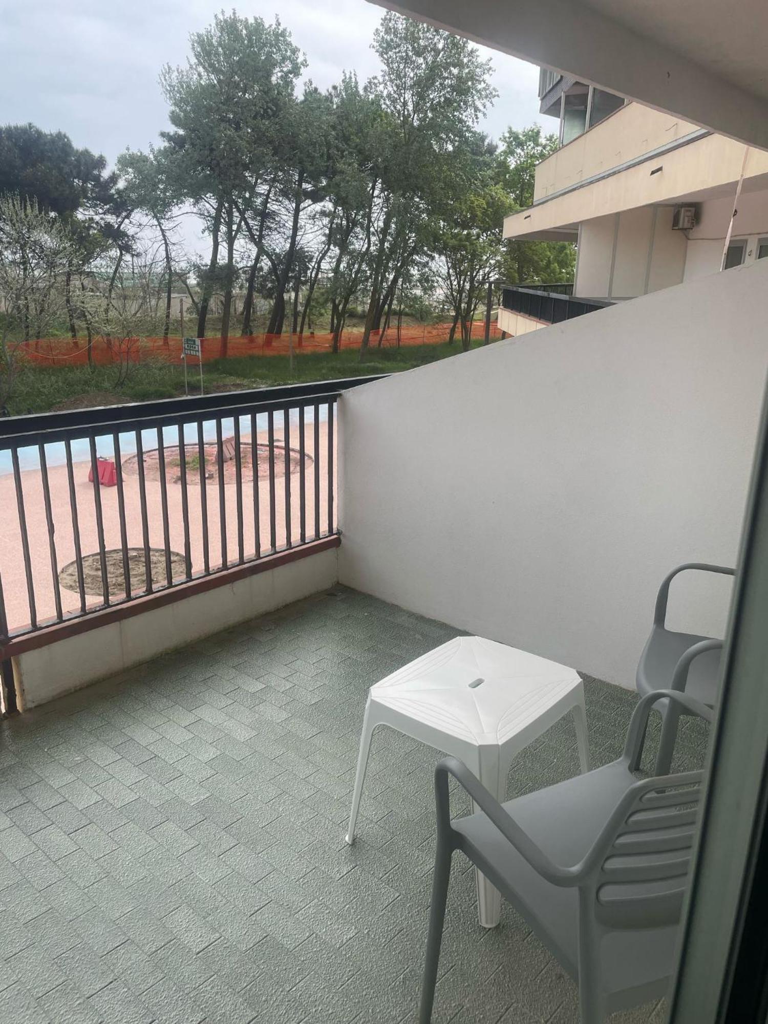Hotel Zeus Lido di Classe Exteriör bild